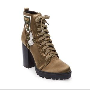 Steve Madden Women’s Laurie Booties